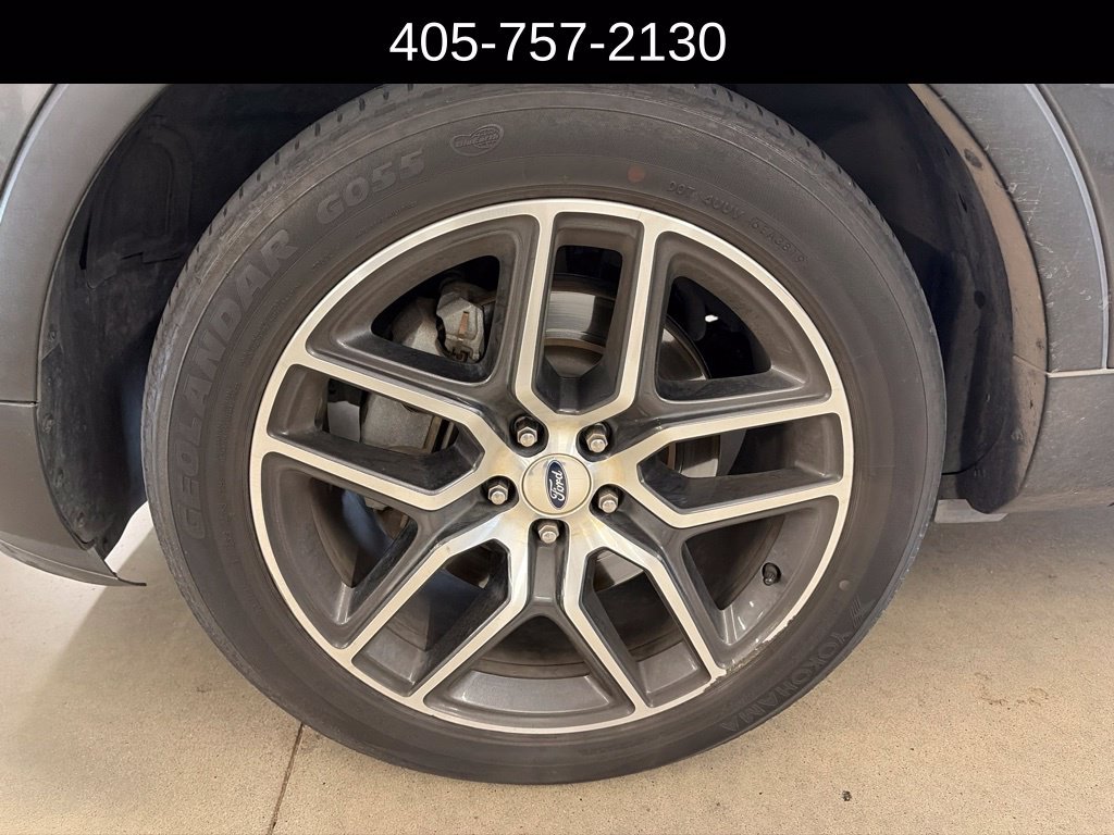 Used 2017 Ford Explorer Sport w/ Equipment Group 401A AWD/4WD image 2