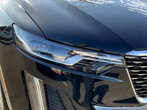 Used 2024 Cadillac XT6 Premium Luxury image 26