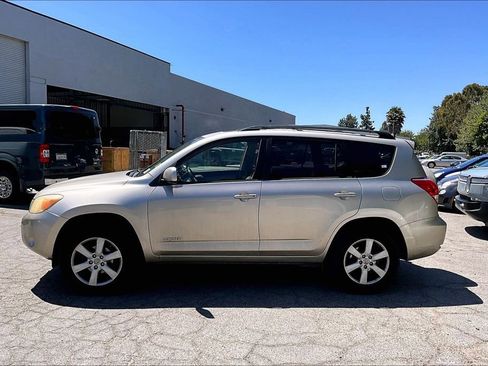 Used 2006 Toyota RAV4 Limited FWD image 7