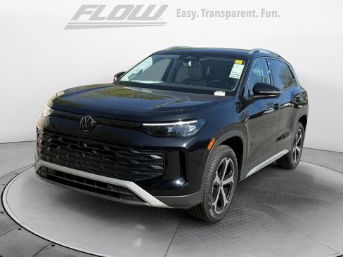 New 2026 Volkswagen Tiguan SE AWD/4WD image 3