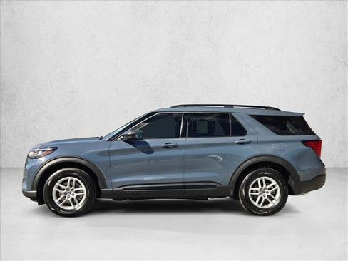 New 2026 Ford Explorer Active RWD image 8