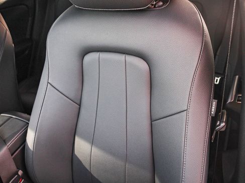 Certified 2025 Mercedes-Benz GLA 250 4MATIC image 23