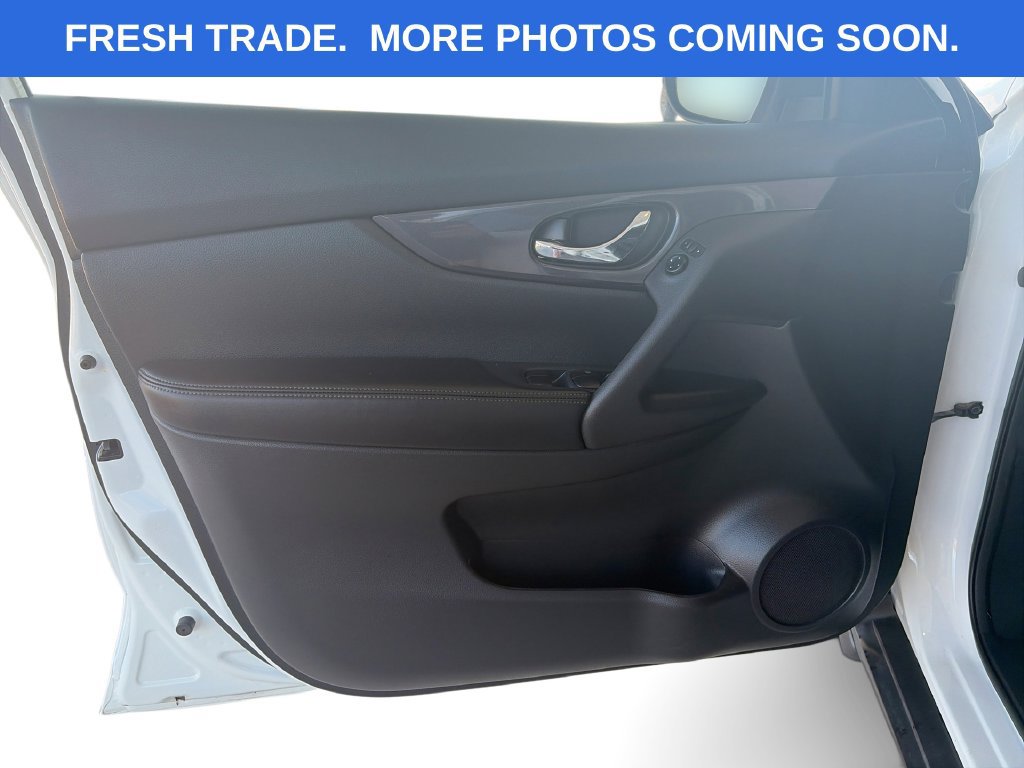 Used 2019 Nissan Rogue S w/ Special Edition Package FWD image 23