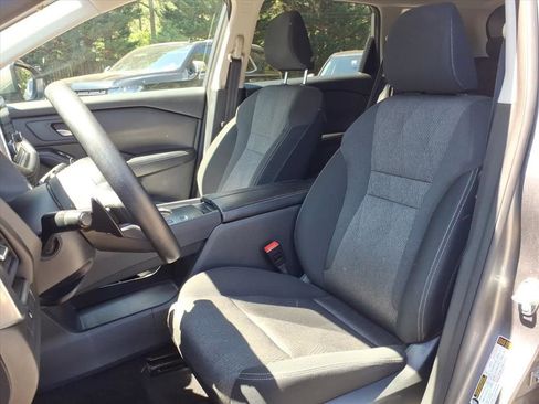 Used 2024 Nissan Rogue SV image 17