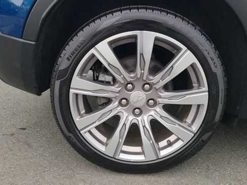 Used 2019 Cadillac XT4 Premium Luxury AWD/4WD image 11
