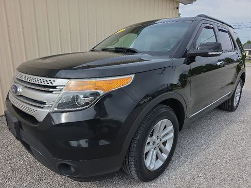 Used 2014 Ford Explorer XLT AWD/4WD image 13