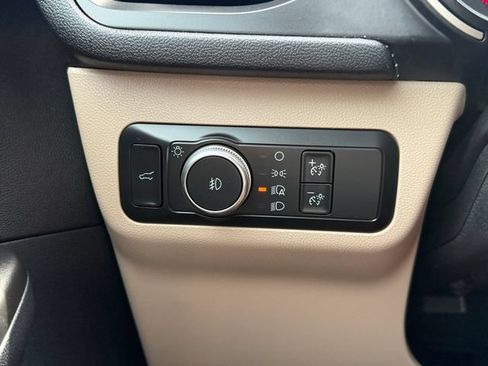 Used 2020 Ford Escape SEL FWD image 28
