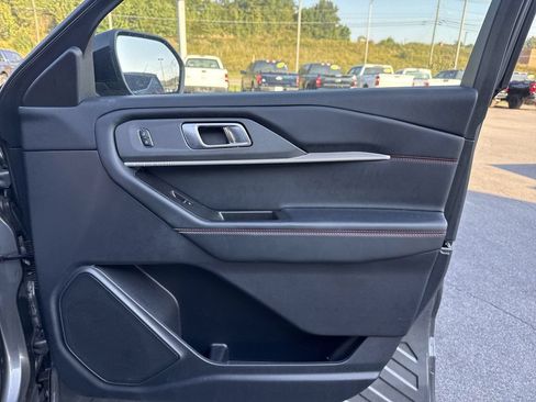 Used 2025 Ford Explorer ST-Line AWD/4WD image 22