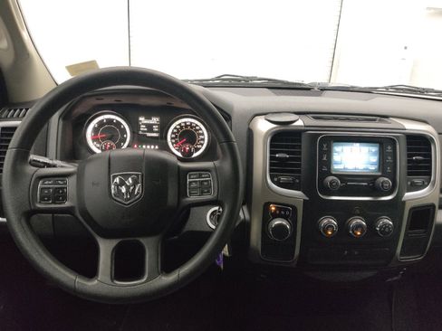 Used 2017 RAM 1500 Classic SLT RWD image 22