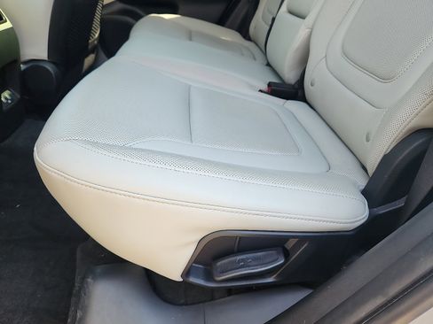 Used 2024 Hyundai Tucson Limited AWD/4WD image 27