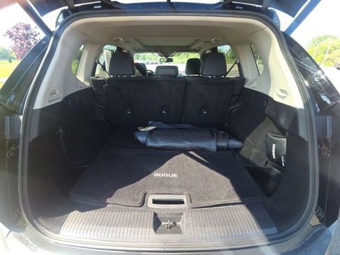 Used 2021 Nissan Rogue SL FWD image 11
