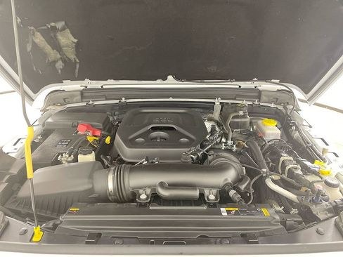 Used 2024 Jeep Wrangler Sport S image 30