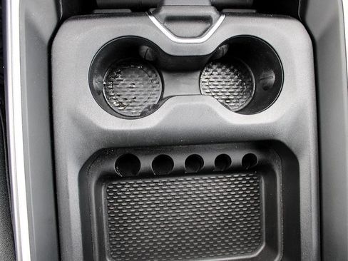 Used 2021 RAM 1500 Big Horn image 15