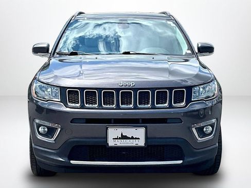 Used 2018 Jeep Compass Limited w/ Trailer Tow Group AWD/4WD image 2