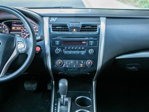 Used 2014 Nissan Altima 2.5 S image 22
