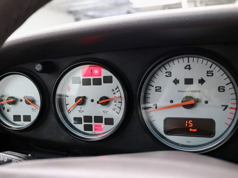 Used 1997 Porsche 911 Cabriolet image 37