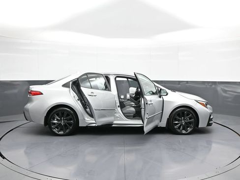Used 2024 Toyota Corolla SE FWD image 40