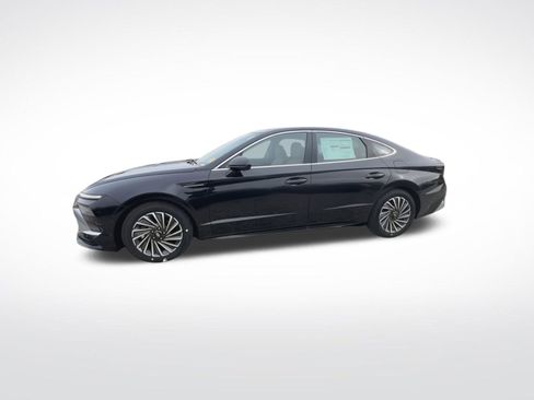 New 2025 Hyundai Sonata Limited image 5