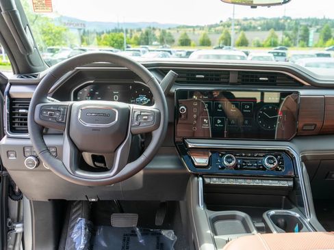 New 2026 GMC Sierra 3500 Denali Ultimate AWD/4WD image 16