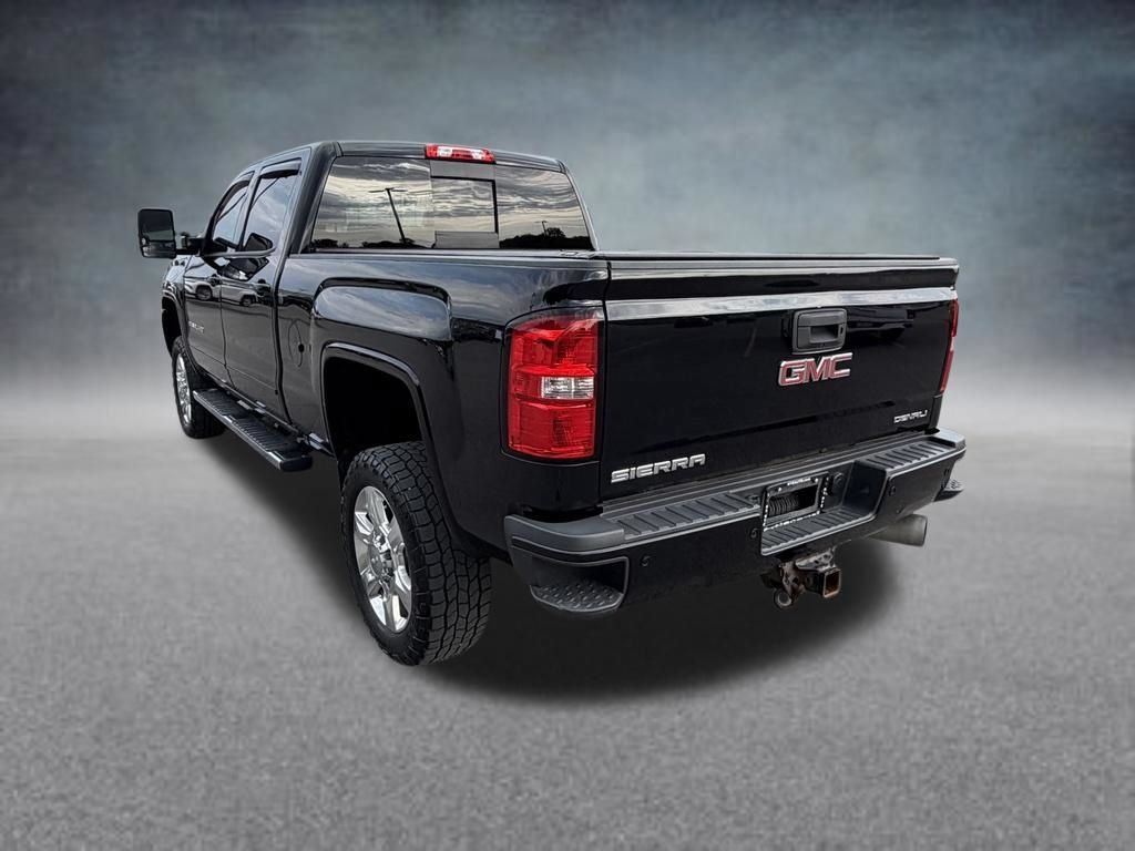 Used 2017 GMC Sierra 2500 Denali AWD/4WD image 3