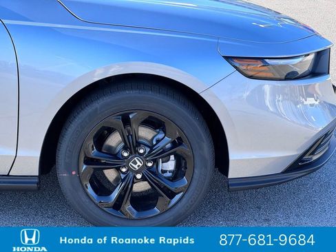 New 2025 Honda Accord SE image 37