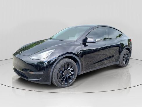 Used 2023 Tesla Model Y Long Range AWD/4WD image 3