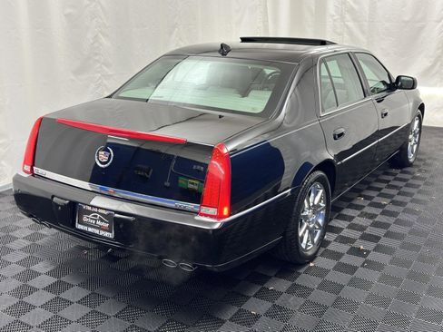 Used 2011 Cadillac DTS Premium image 8