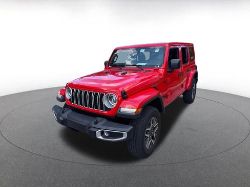 Used 2025 Jeep Wrangler Unlimited Sahara AWD/4WD image 4
