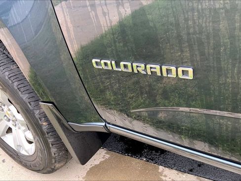 Used 2020 Chevrolet Colorado LT w/ LT Convenience Package AWD/4WD image 4