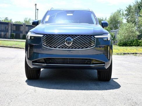 New 2026 Volvo XC90 B6 Ultra w/ Protection Package Premier AWD/4WD image 2