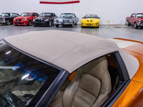 Used 2007 Chevrolet Corvette Convertible w/ Preferred Equipment Group RWD image 33