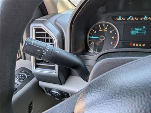 Used 2018 Ford F150 XLT image 14