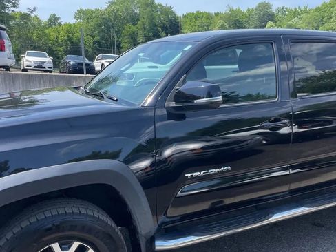 Used 2016 Toyota Tacoma TRD Off-Road w/ Towing Package AWD/4WD image 2