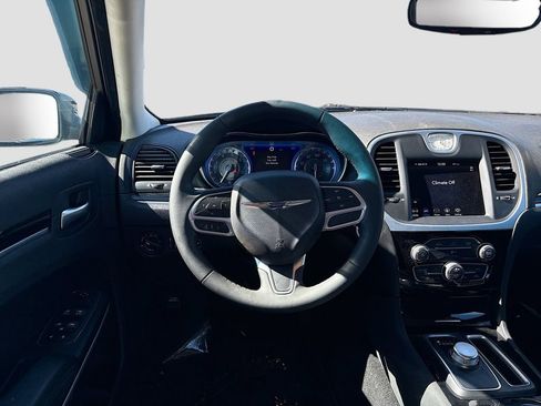 Used 2023 Chrysler 300 Touring w/ Sport Appearance Package RWD image 20