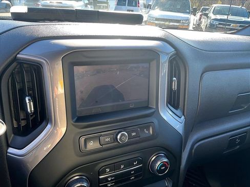 Used 2023 Chevrolet Silverado 1500 Custom AWD/4WD image 18