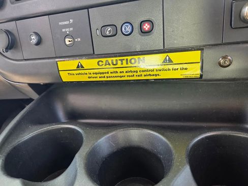 Used 2011 Chevrolet Express 3500 LS image 29