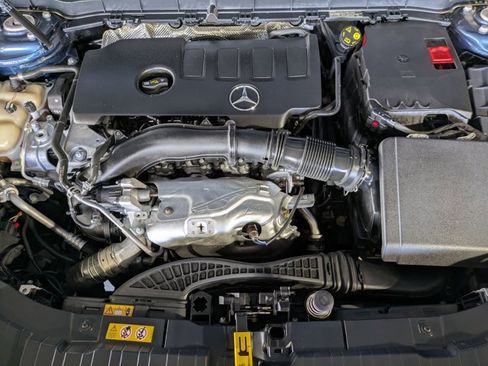 Certified 2021 Mercedes-Benz GLB 250 w/ Premium Package image 23