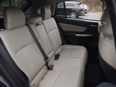 Used 2016 Subaru Crosstrek 2.0i Limited w/ Popular Package #2 image 9