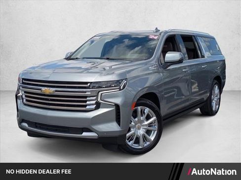 Used 2024 Chevrolet Suburban High Country RWD image 1