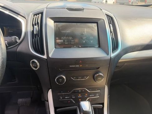 Used 2015 Ford Edge SEL w/ Equipment Group 201A AWD/4WD image 12
