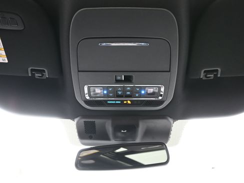 Used 2021 Ford F150 Lariat w/ Equipment Group 502A High image 28