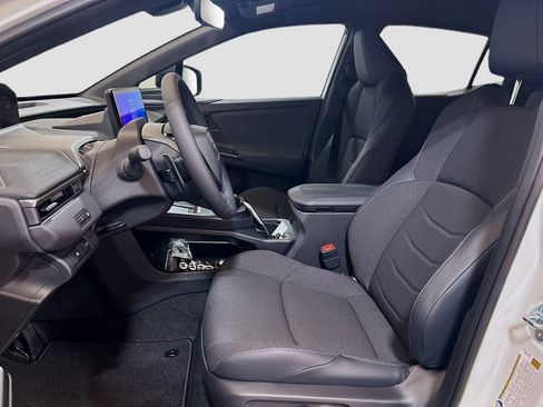 New 2026 Toyota C-HR AWD/4WD image 18