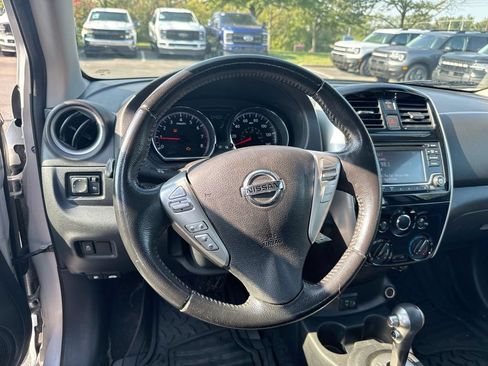 Used 2018 Nissan Versa SV w/ SV Special Edition Package FWD image 11