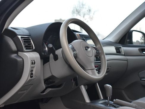 Used 2012 Subaru Forester 2.5X Premium w/ All-Weather Pkg image 17