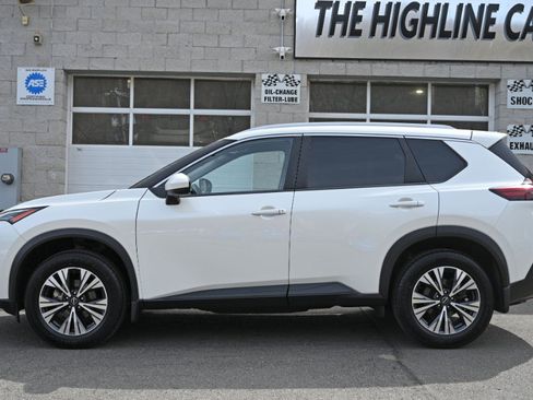 Used 2023 Nissan Rogue SV w/ SV Premium B Package AWD/4WD image 3