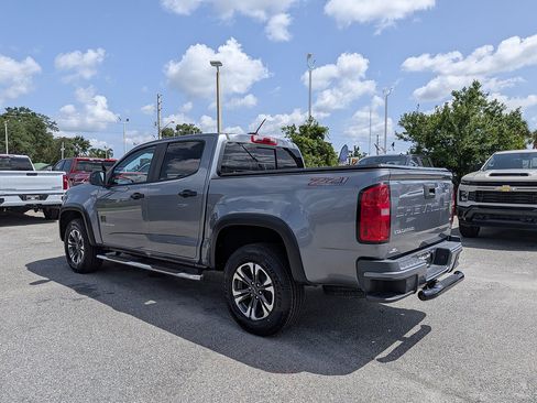 Used 2022 Chevrolet Colorado Z71 AWD/4WD image 5