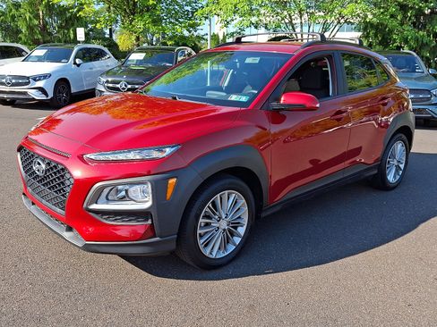 Used 2021 Hyundai Kona SEL AWD/4WD image 3