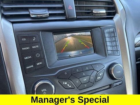 Used 2018 Ford Fusion S image 22