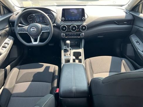 Used 2025 Nissan Sentra SV FWD image 15