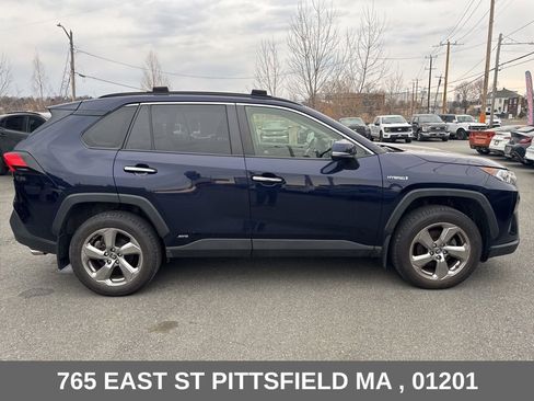 Used 2019 Toyota RAV4 Limited w/ Limited Grade Weather Package AWD/4WD image 9